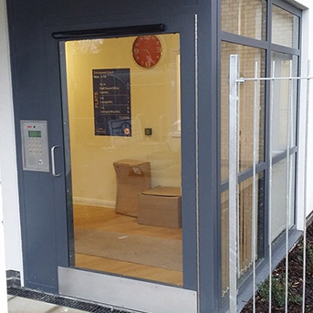 COMMUNAL ENTRANCE DOOR SET WITH INTERCOM AND ACCESS CONTROL. SBD PAS24