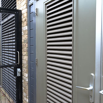 STEEL DOORS INCORPORATING LOUVRES. PAS24 AND SBD CERTIFIED. LPS1175 SR2